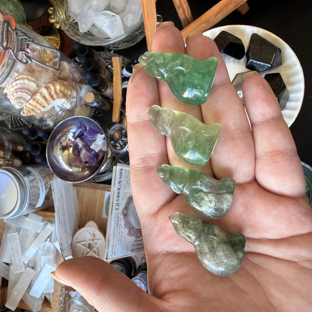 Fluorite - Wolf Carving