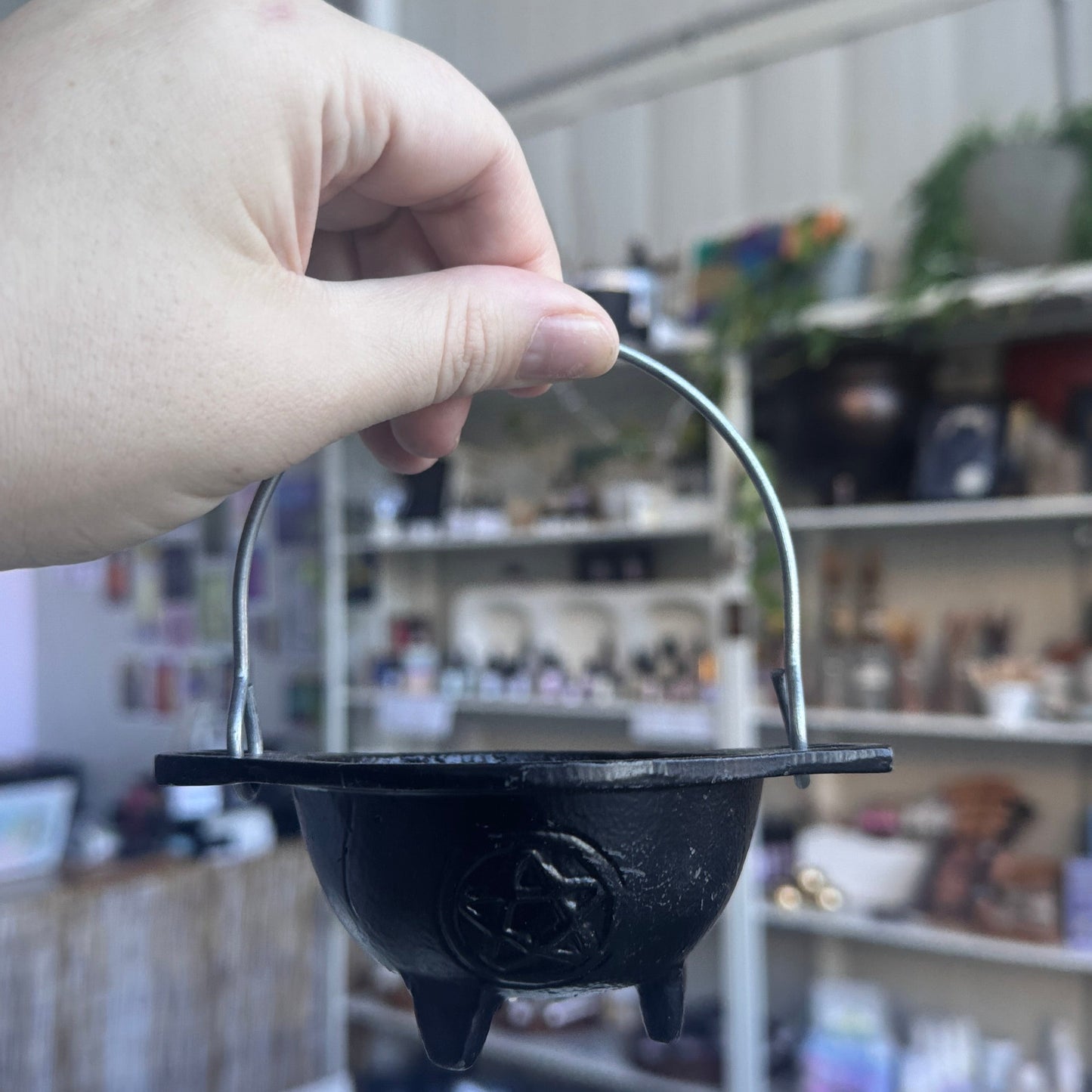 Pentagram Cauldron - Cast Iron