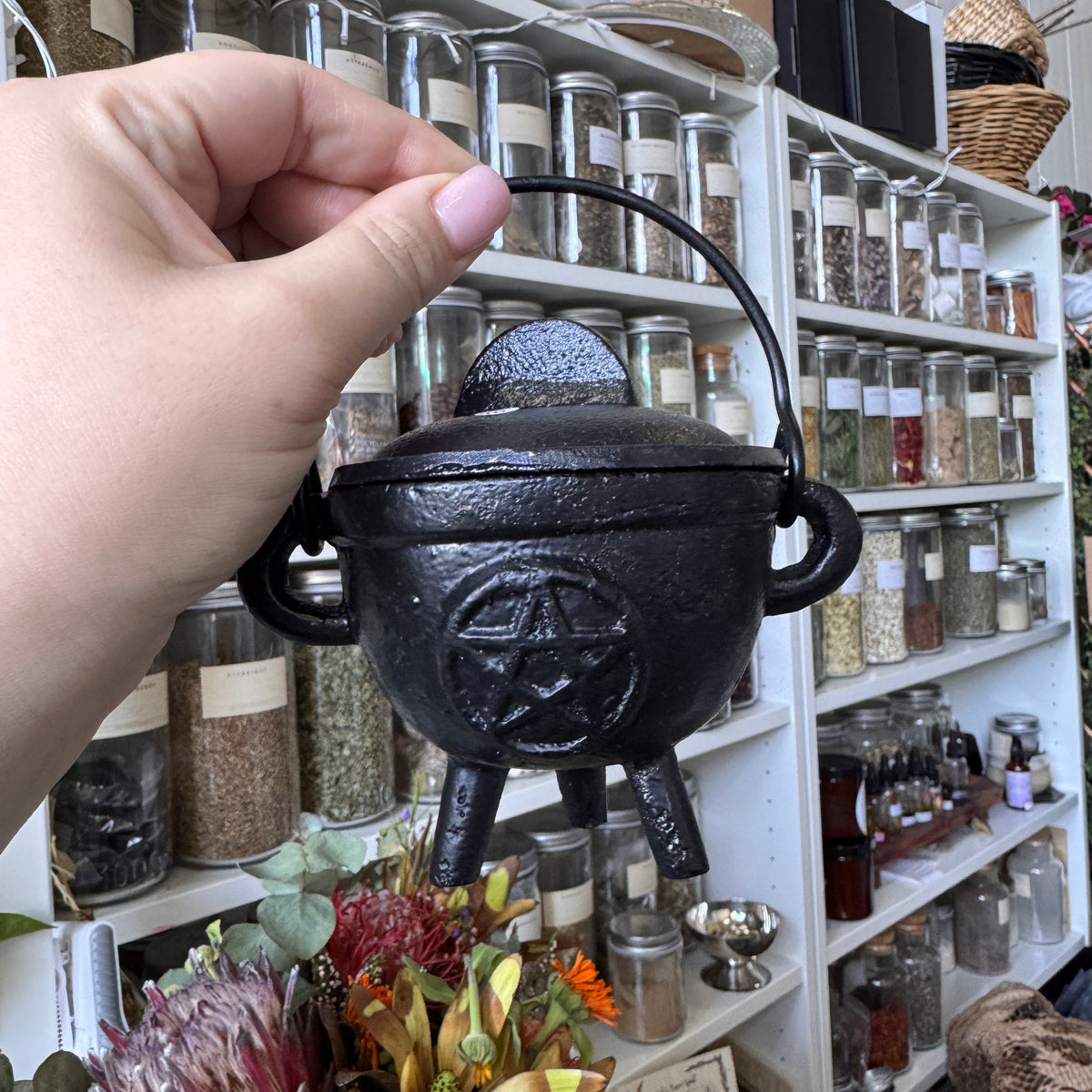 Cast Iron Cauldron | Pentagram